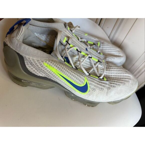 Nike Men\'s VaporMax 2021 Flyknit Athletic Sneakers White Blue Size 11